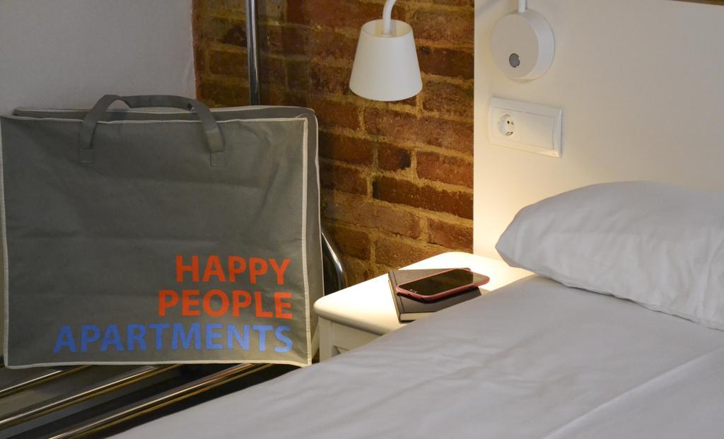 Happy People Plaza Espana Apartments Barcelona Zimmer foto